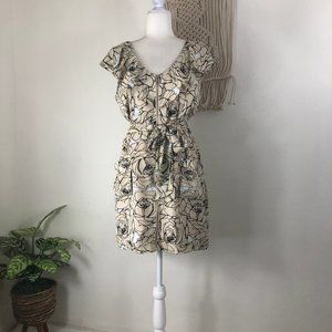bebe ivory graphic floral zip ruffle v neck mini cocktail business casual dress